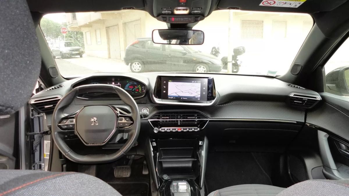 peugeot-e-2008-2023-eletrico-200cc