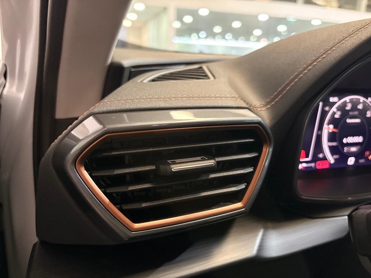cupra-formentor-2023-gasolina-1498cc