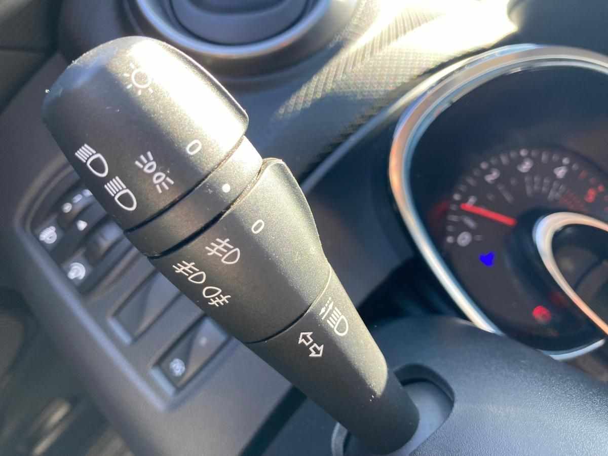 renault-clio-sport-tourer-2018-diesel-1461cc