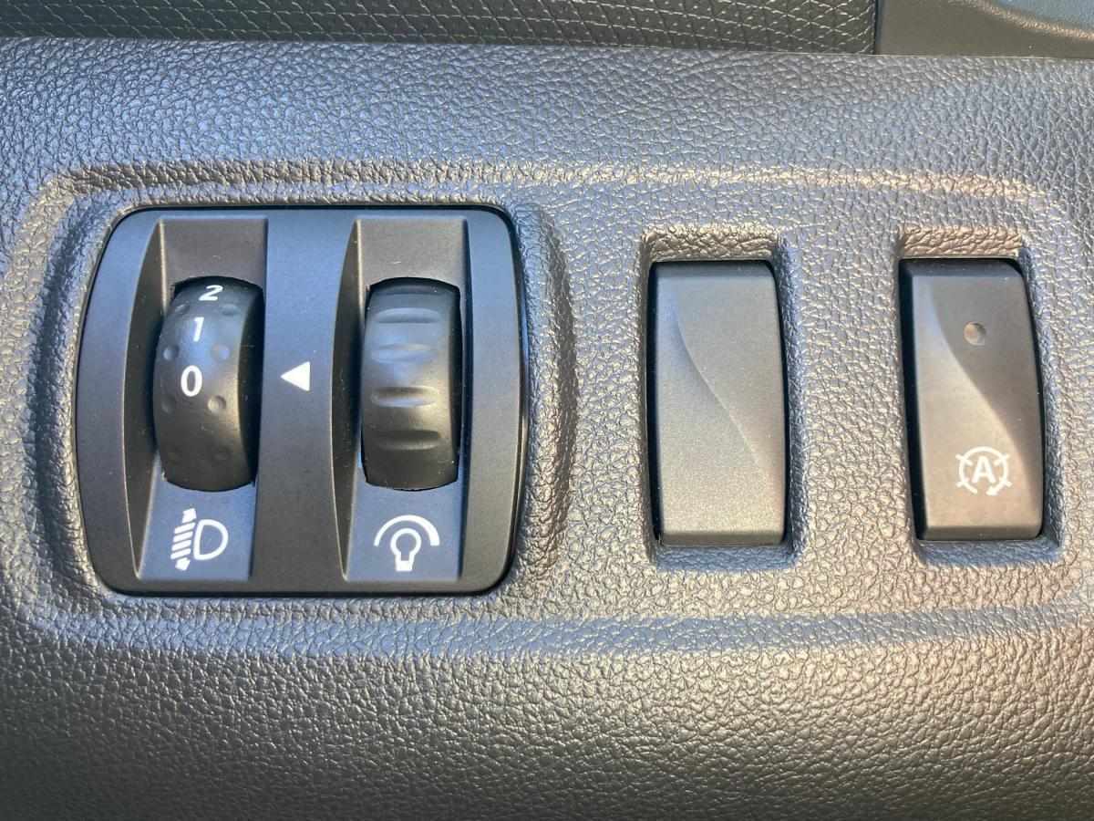 renault-clio-sport-tourer-2018-diesel-1461cc