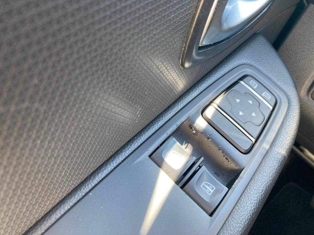 renault-clio-sport-tourer-2018-diesel-1461cc