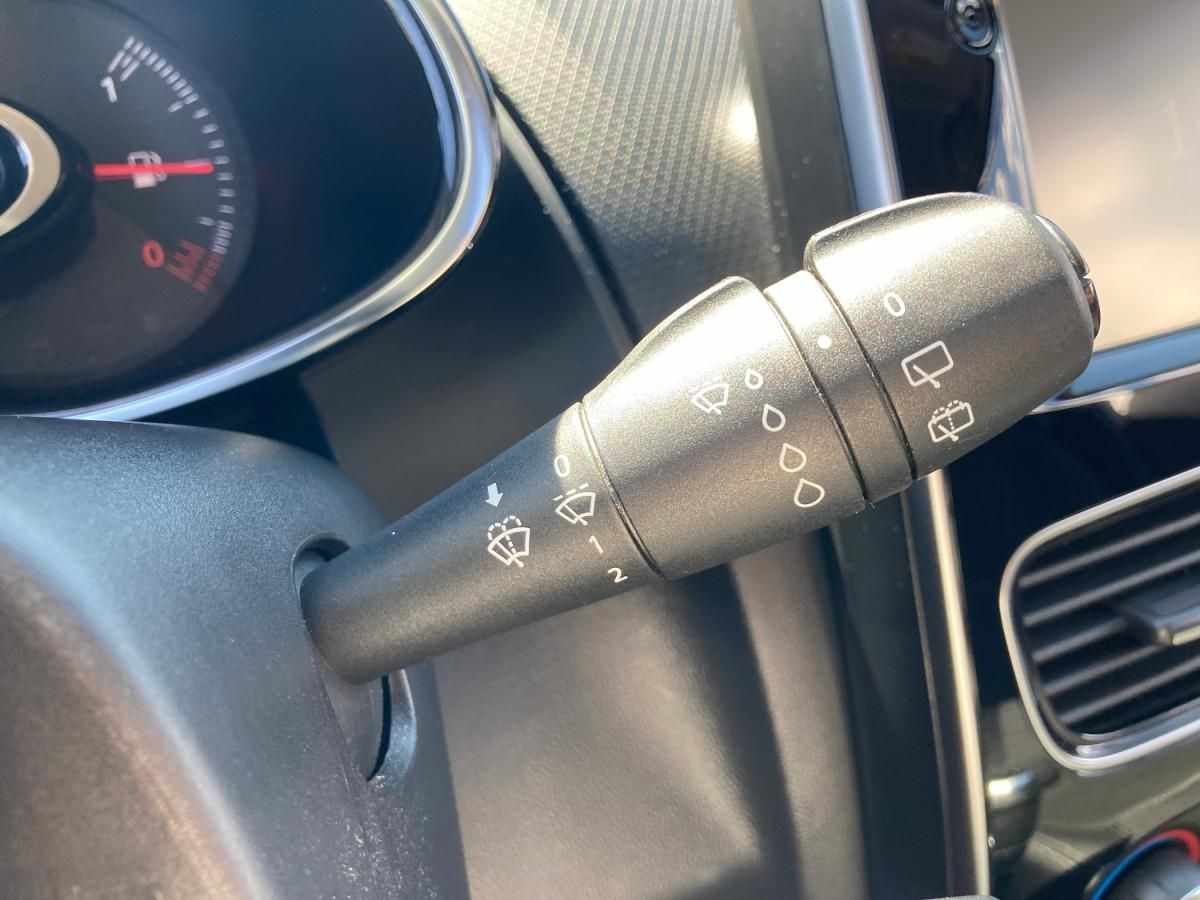 renault-clio-sport-tourer-2018-diesel-1461cc