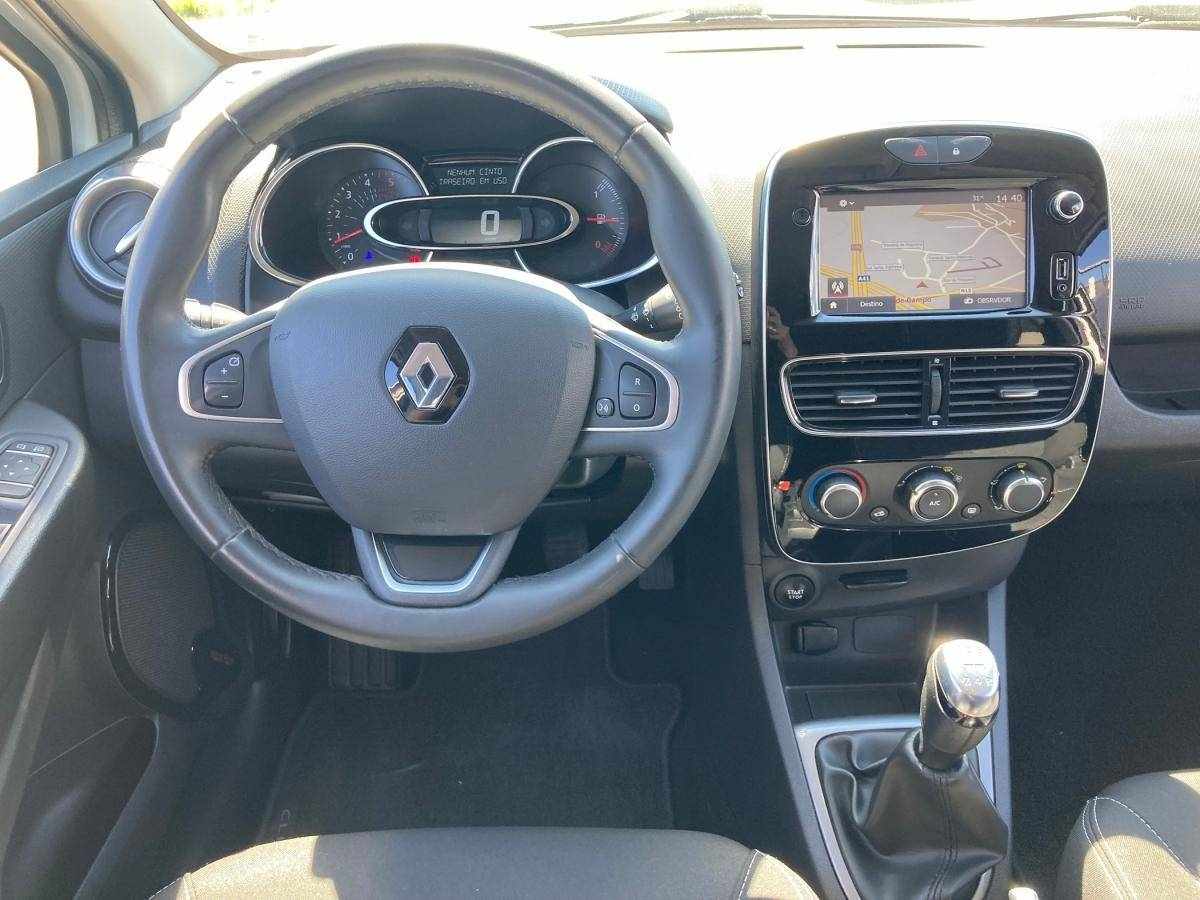 renault-clio-sport-tourer-2018-diesel-1461cc