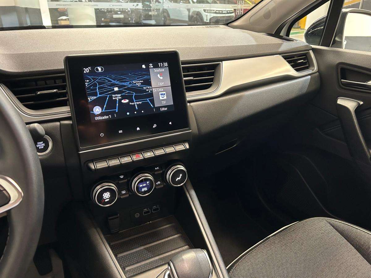 renault-captur-2023-hibrido-a-gasolina-1598cc