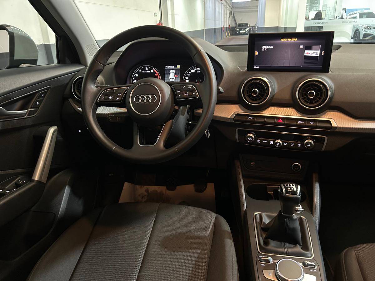 audi-q2-2024-gasolina-999cc