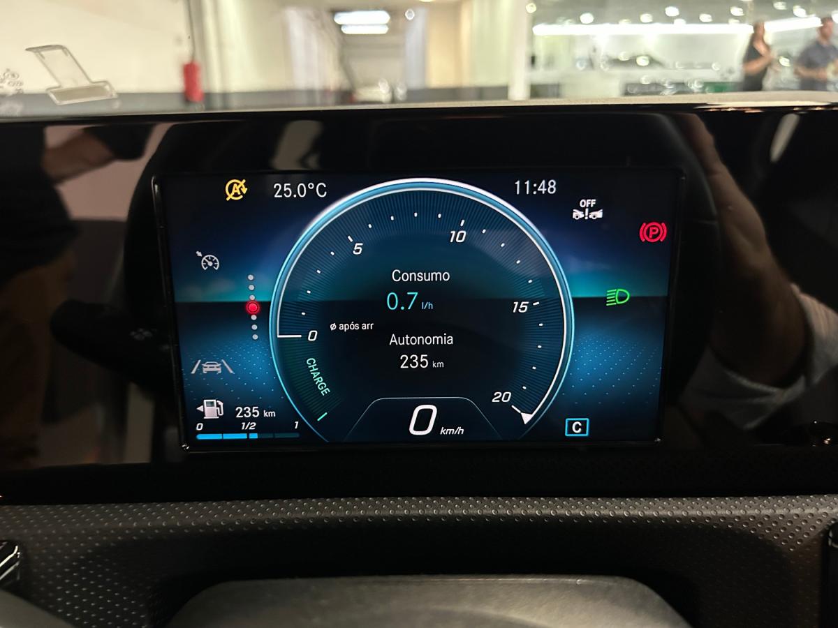 mercedes-benz-classe-a-2023-gasolina-1332cc