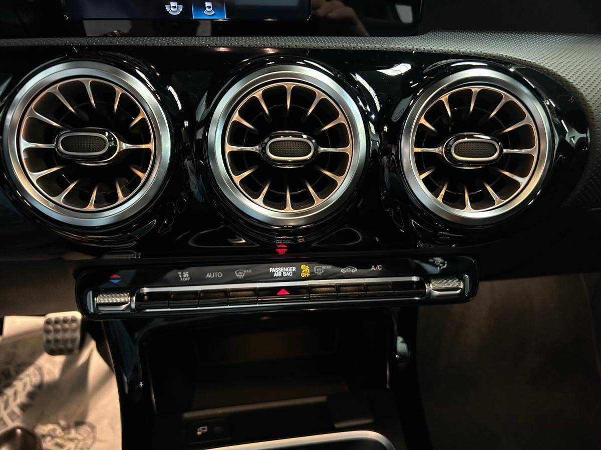 mercedes-benz-classe-a-2023-gasolina-1332cc