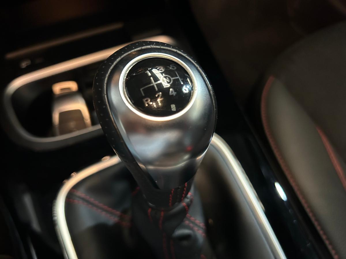 mercedes-benz-classe-a-2023-gasolina-1332cc