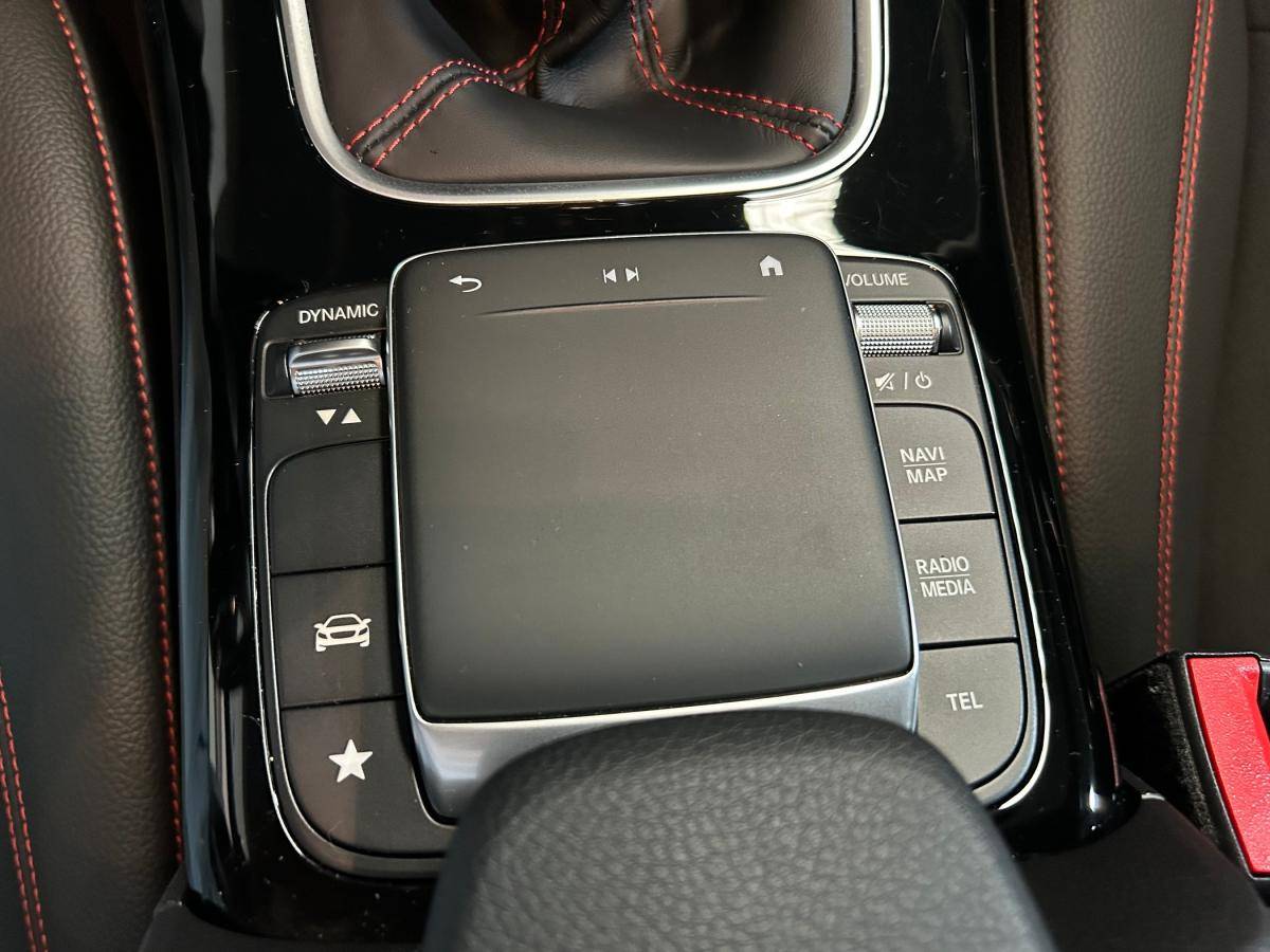 mercedes-benz-classe-a-2023-gasolina-1332cc