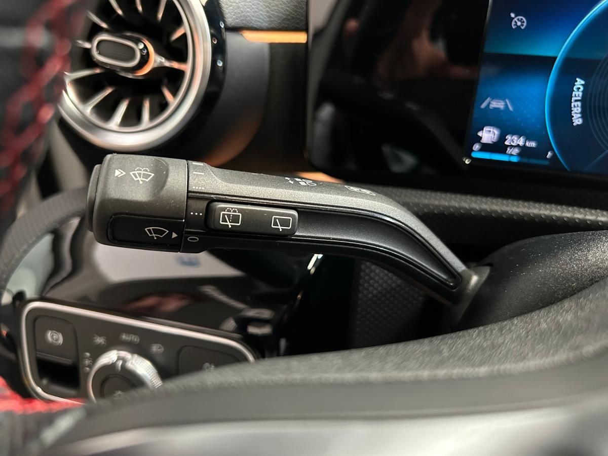 mercedes-benz-classe-a-2023-gasolina-1332cc