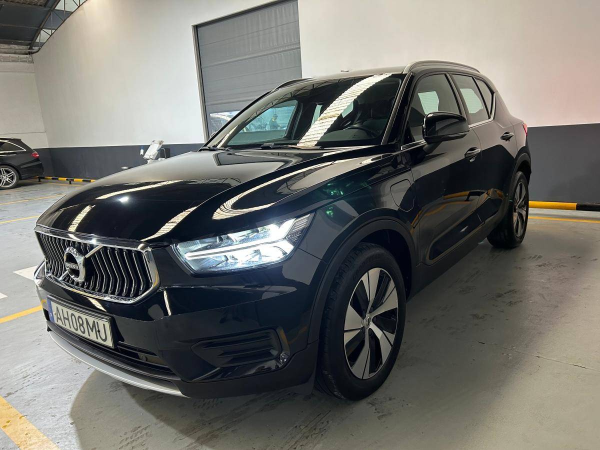 volvo-xc40-2021-hibrido-a-gasolina-1477cc
