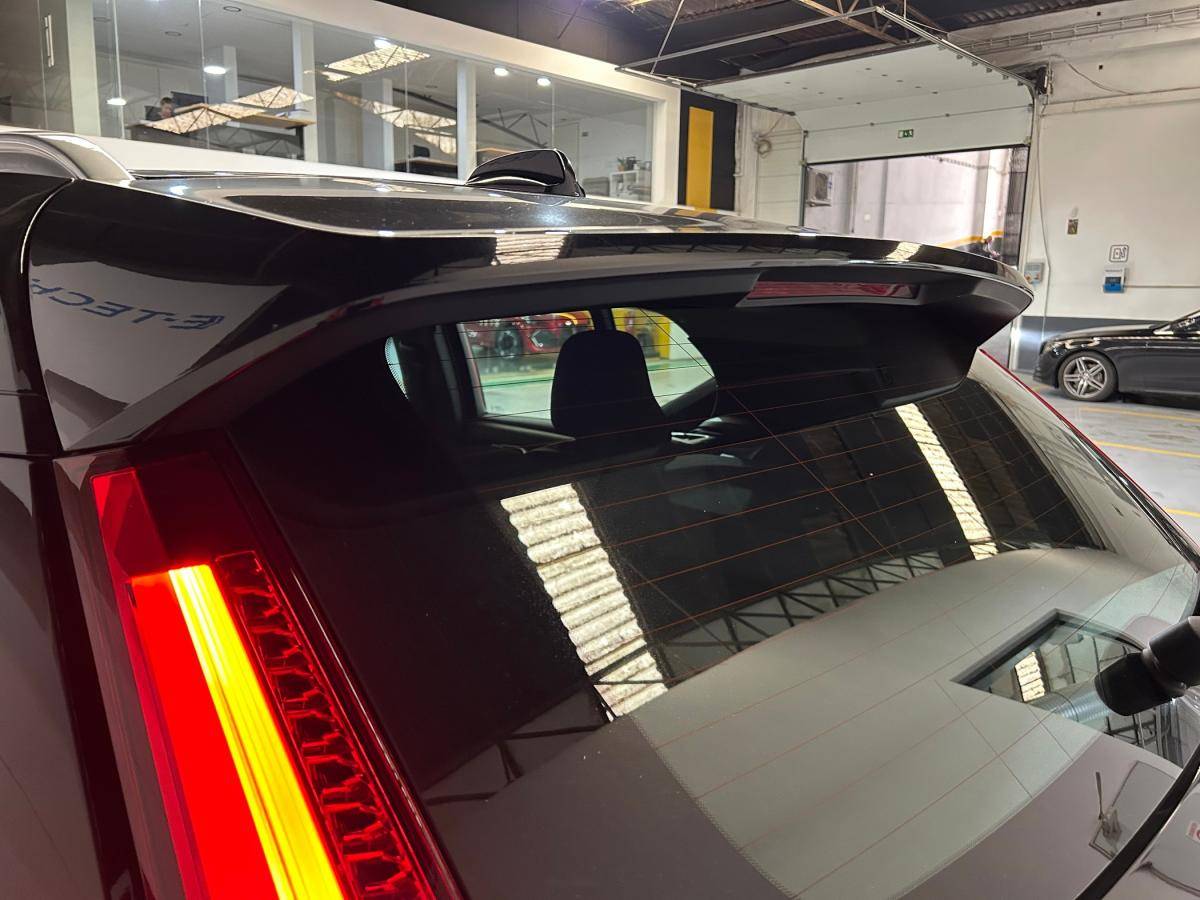 volvo-xc40-2021-hibrido-a-gasolina-1477cc