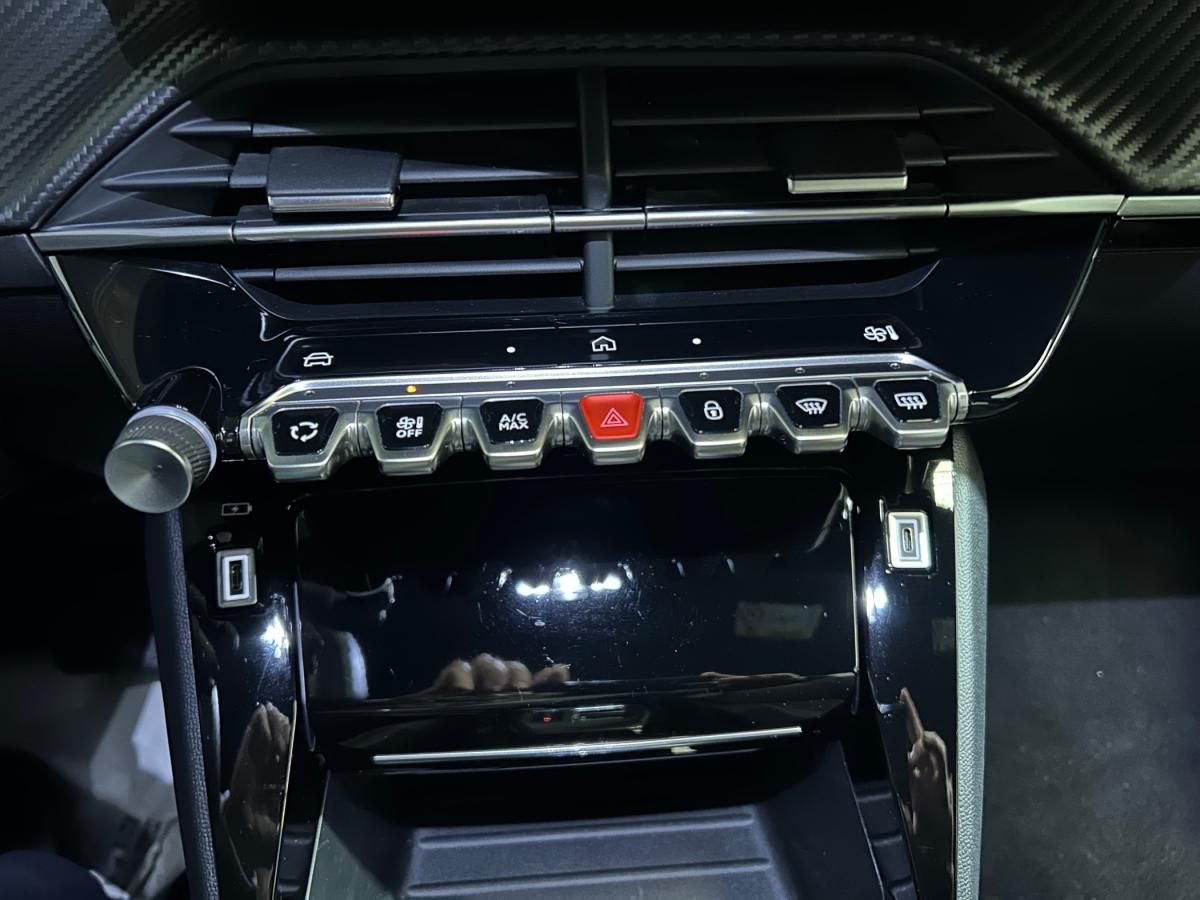 peugeot-2008-2025-gasolina-1199cc