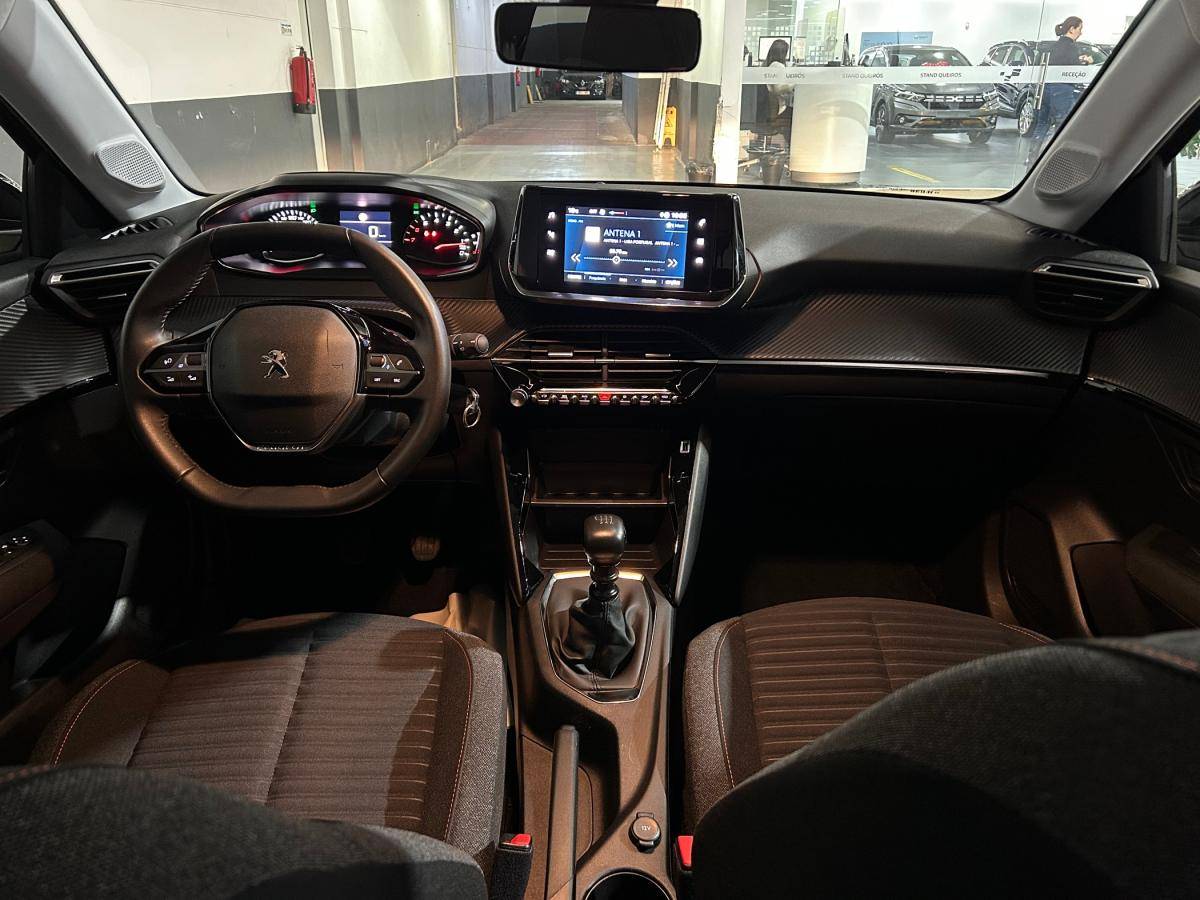 peugeot-208-2023-gasolina-1199cc