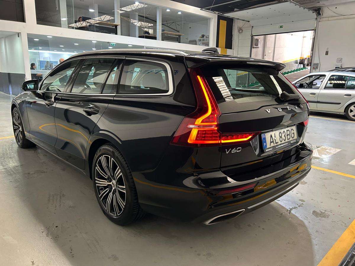 volvo-v60-2021-hibrido-a-gasolina-1969cc