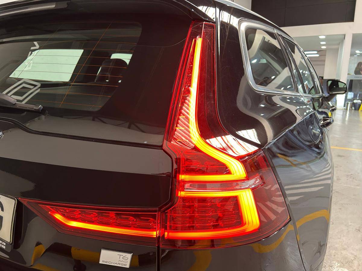volvo-v60-2021-hibrido-a-gasolina-1969cc