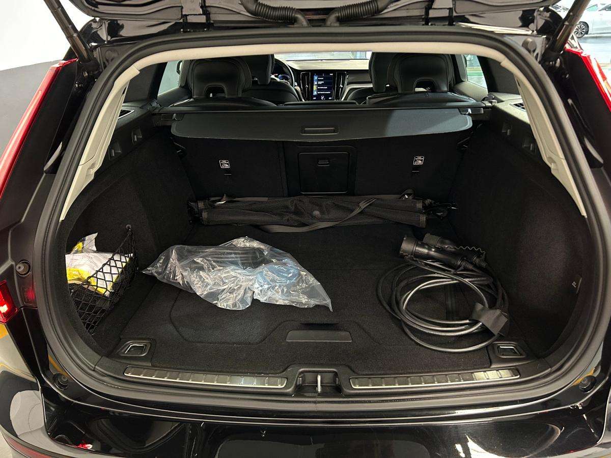 volvo-v60-2021-hibrido-a-gasolina-1969cc