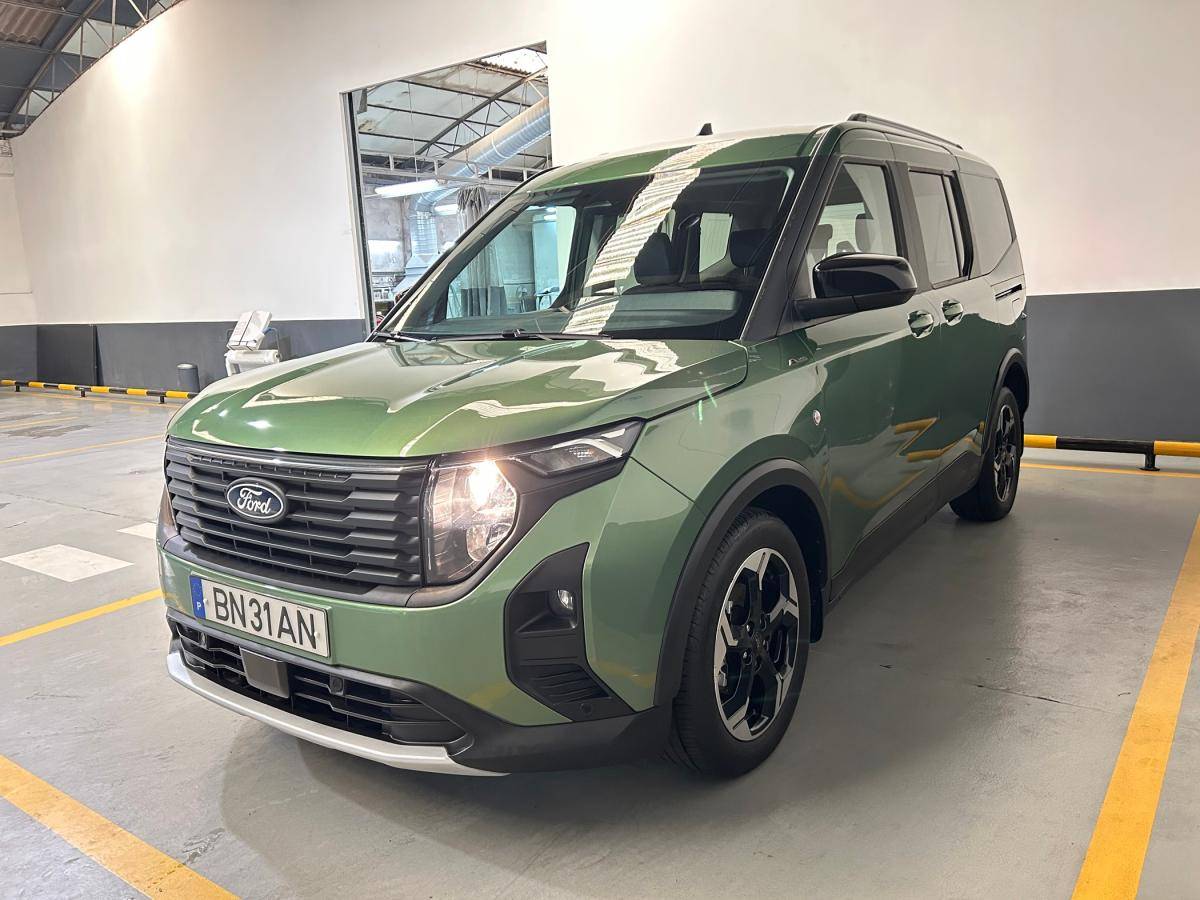 ford-tourneo-courier-2024-gasolina-998cc
