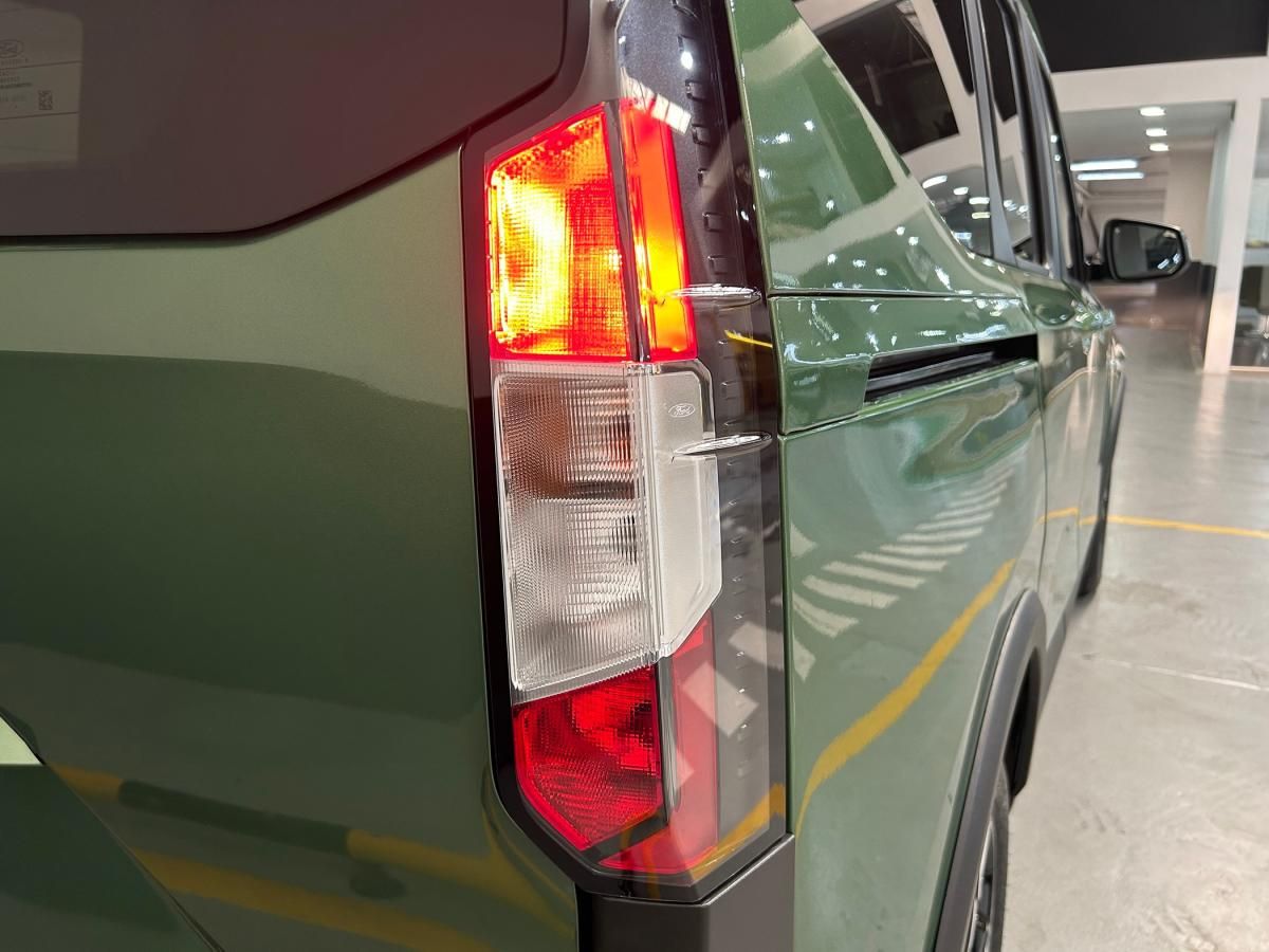 ford-tourneo-courier-2024-gasolina-998cc