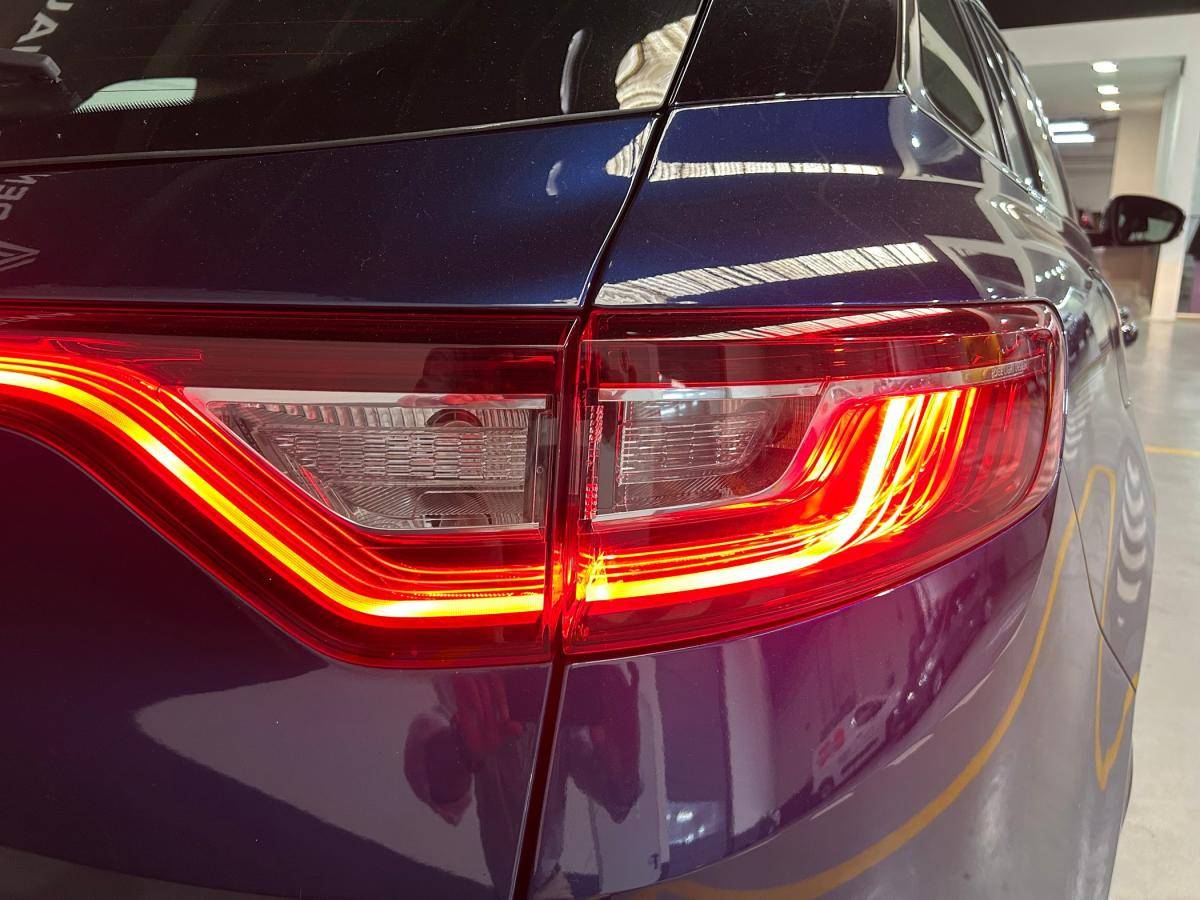 renault-megane-sport-tourer-2018-diesel-1461cc