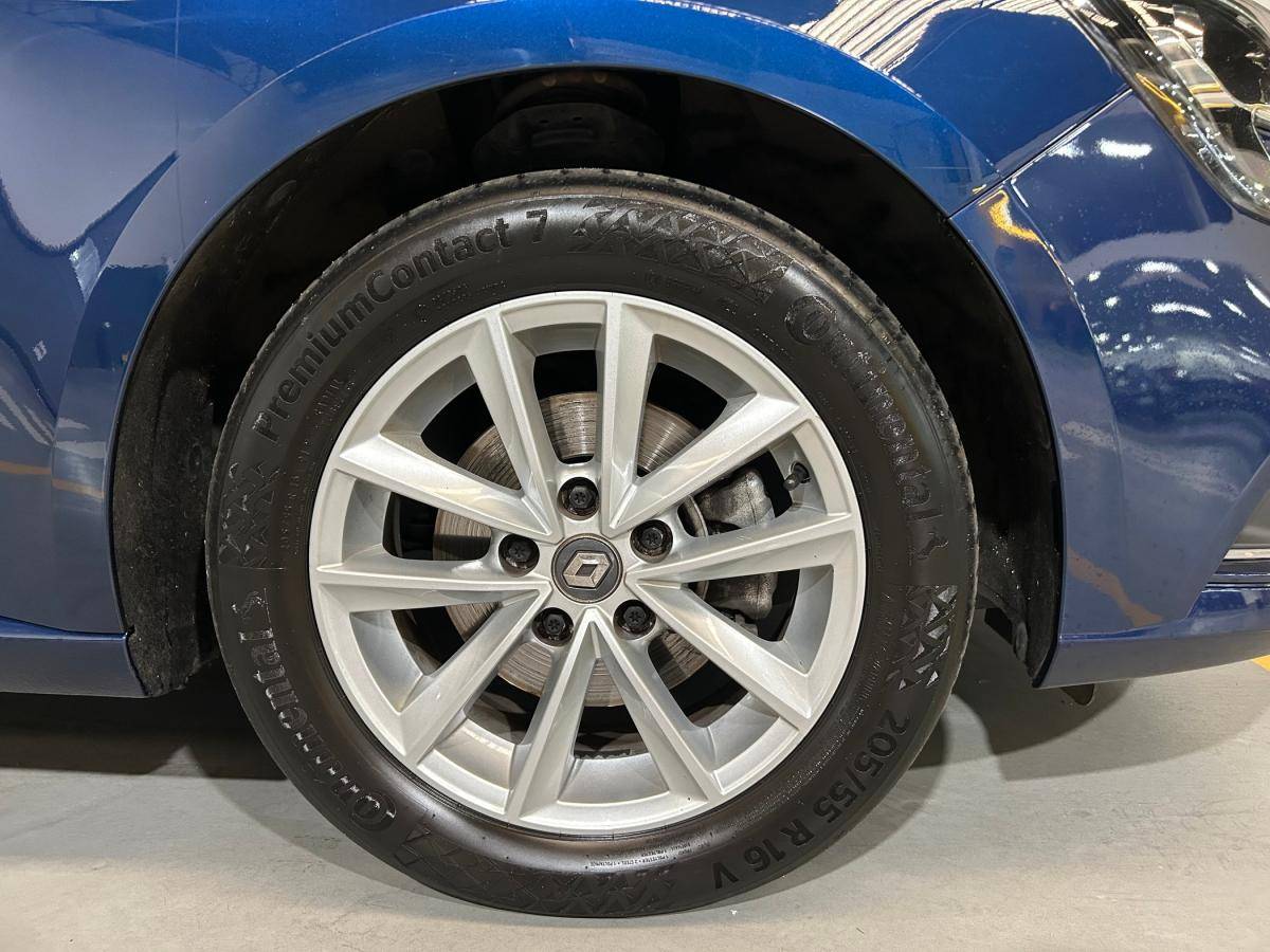 renault-megane-sport-tourer-2018-diesel-1461cc