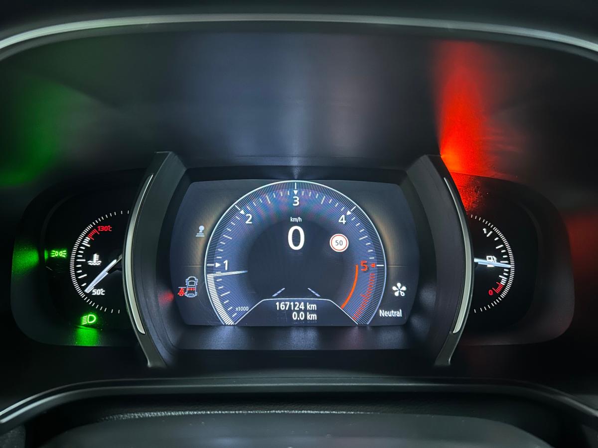 renault-megane-sport-tourer-2018-diesel-1461cc