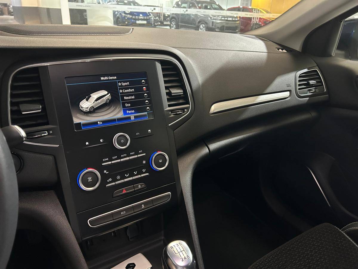 renault-megane-sport-tourer-2018-diesel-1461cc