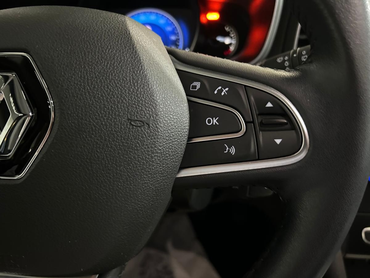 renault-megane-sport-tourer-2018-diesel-1461cc