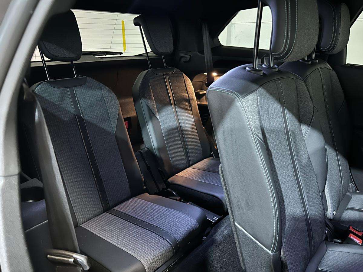peugeot-5008-2023-diesel-1499cc