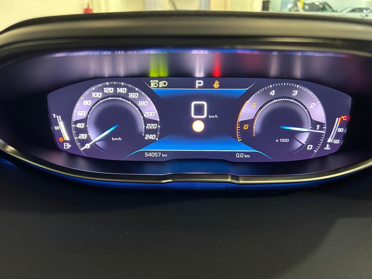 peugeot-5008-2023-diesel-1499cc