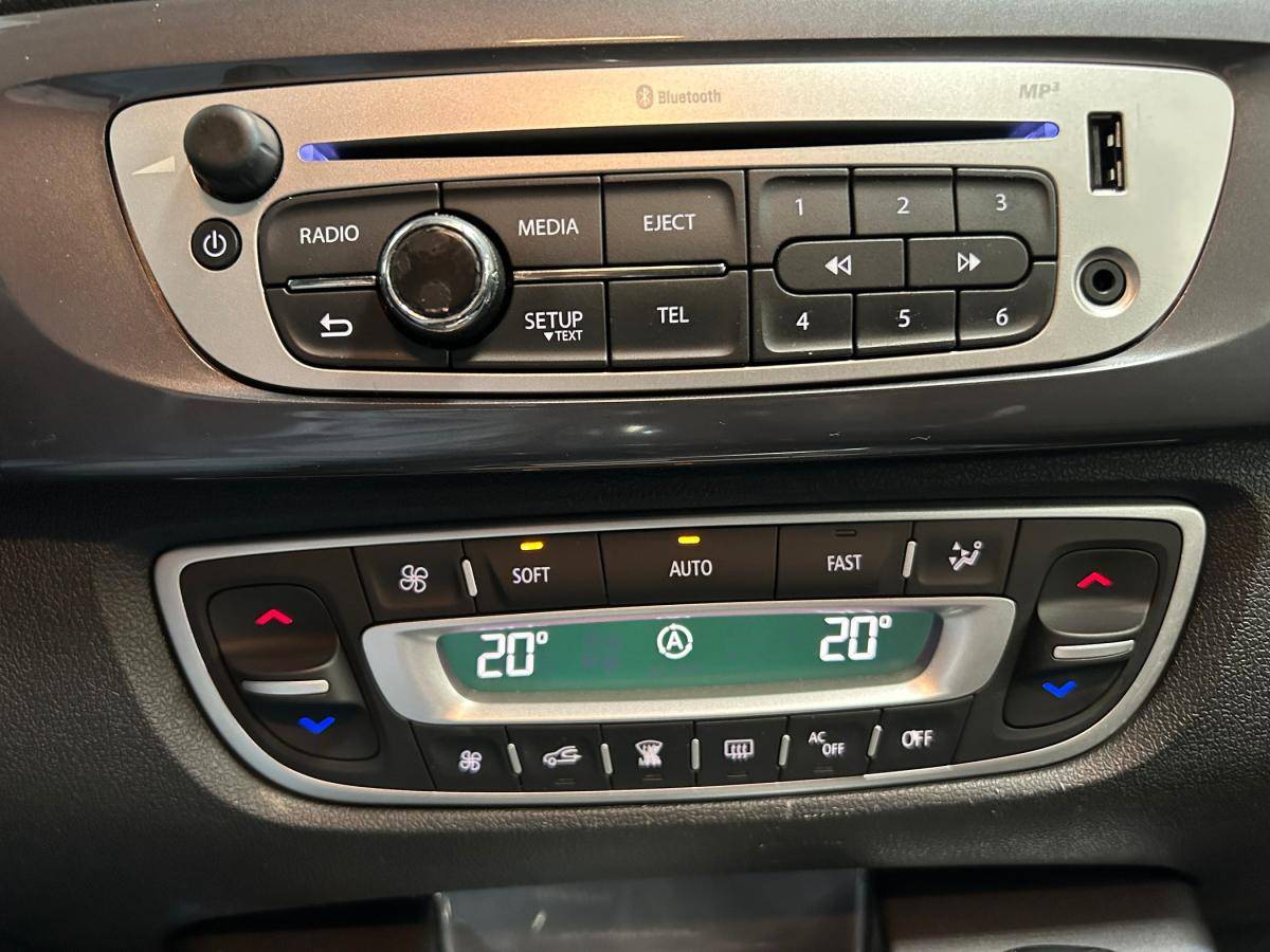 renault-scenic-2013-diesel-1598cc