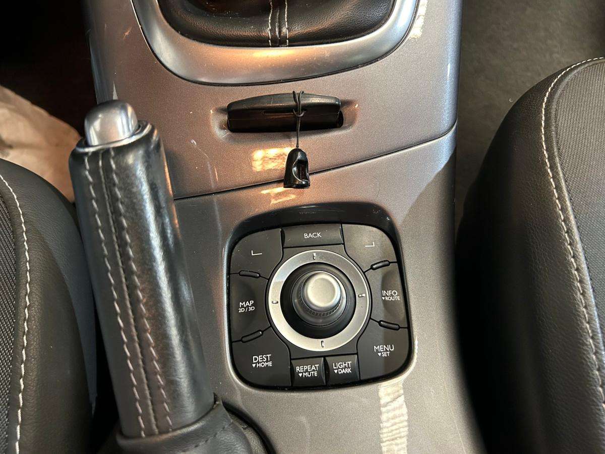 renault-scenic-2013-diesel-1598cc