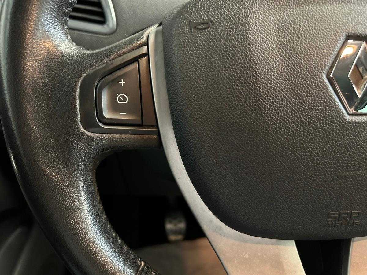 renault-scenic-2013-diesel-1598cc