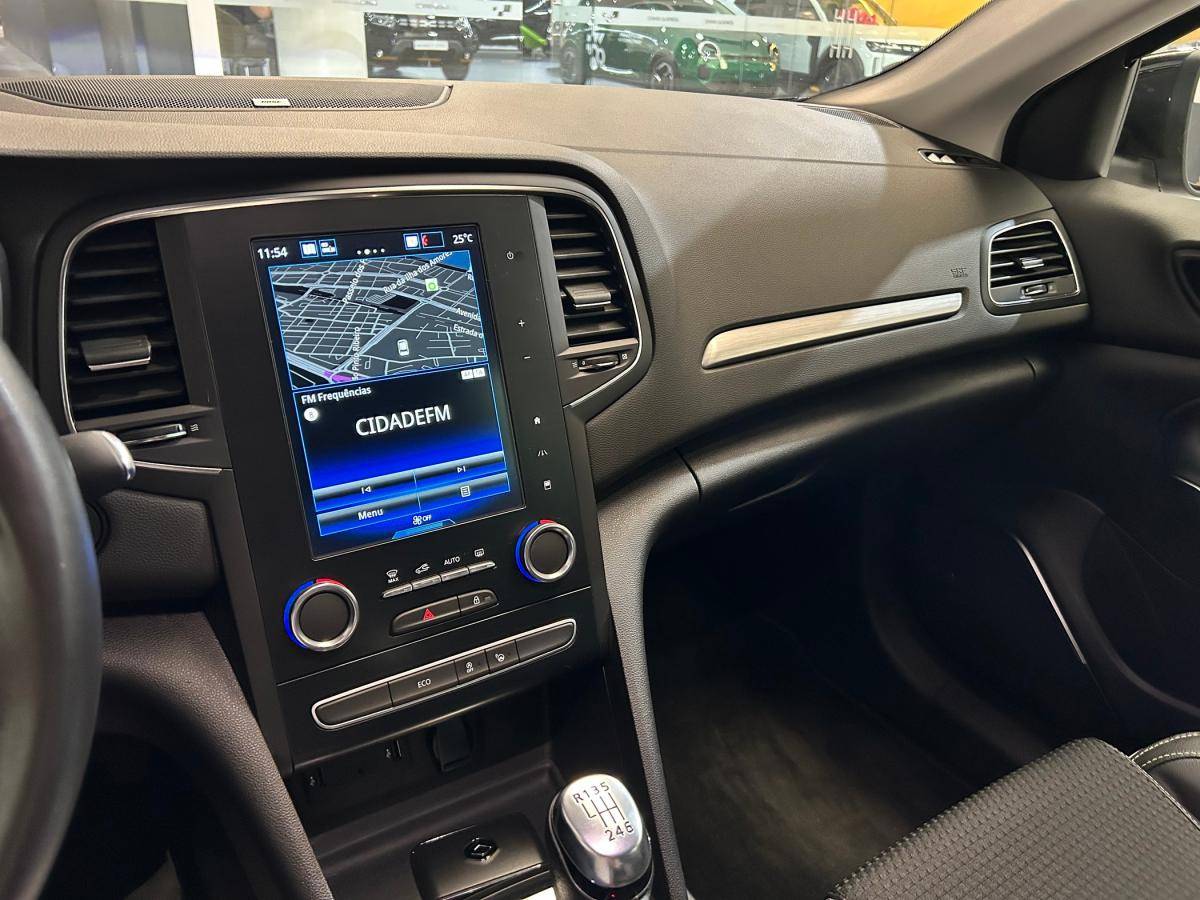 renault-megane-sport-tourer-2019-gasolina-1332cc