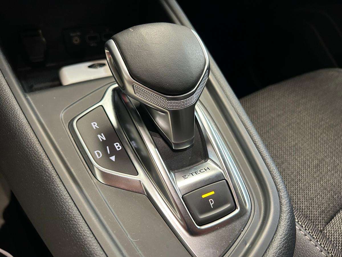renault-captur-2021-hibrido-a-gasolina-1598cc
