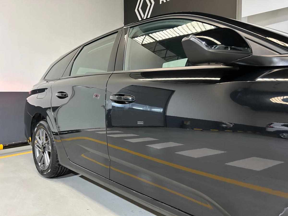 peugeot-308-sw-2023-gasolina-1199cc
