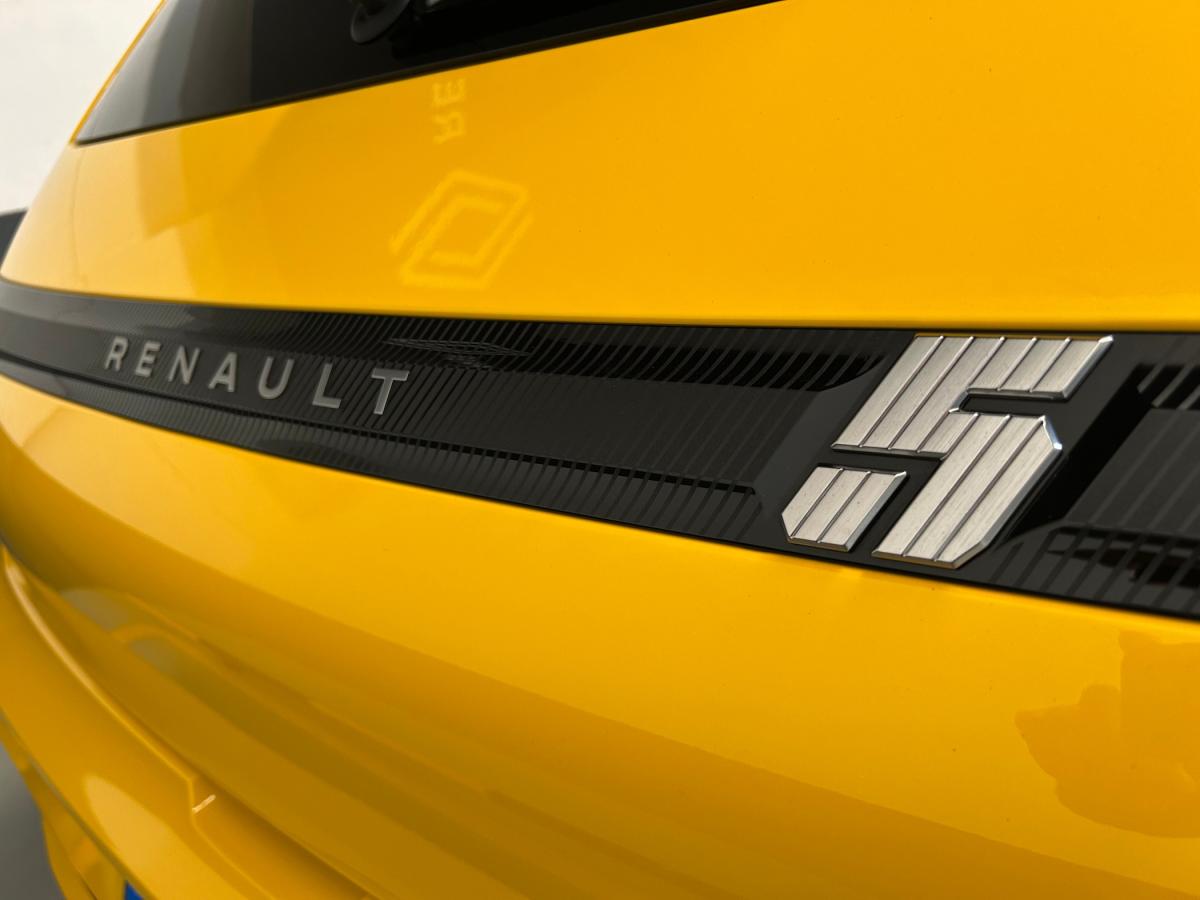 renault-5-e-tech-2025-eletrico-500cc