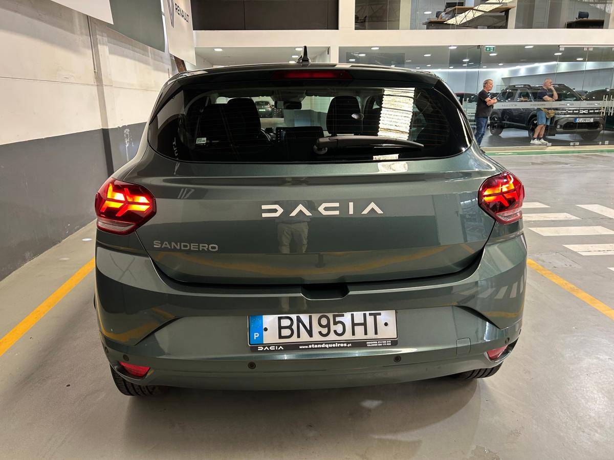 dacia-sandero-2024-gasolina-999cc