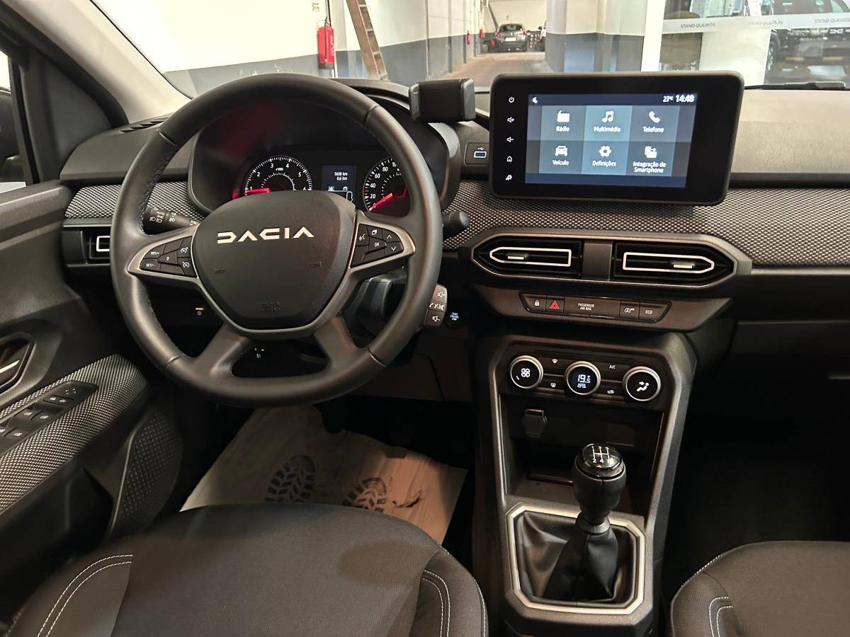 dacia-sandero-2024-gasolina-999cc