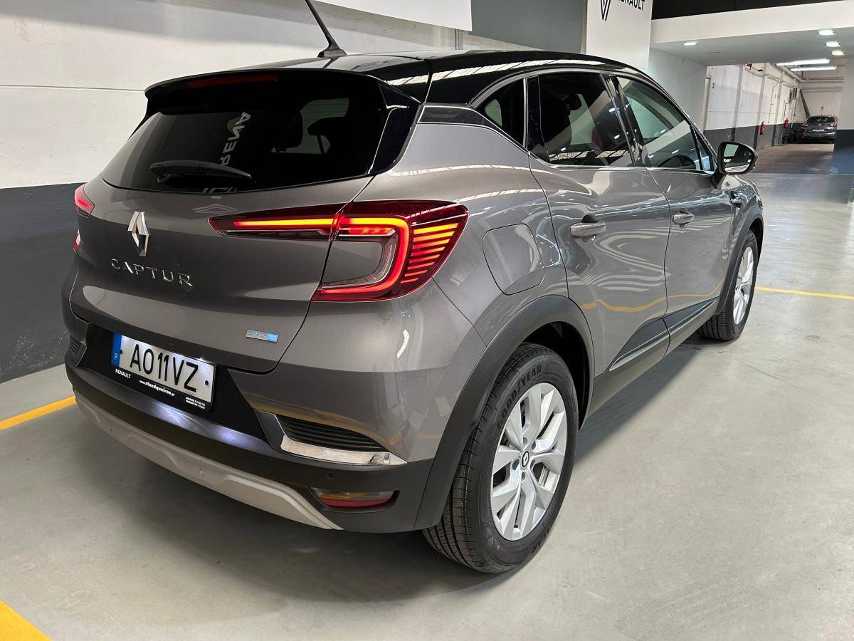 renault-captur-2022-hibrido-a-gasolina-1598cc