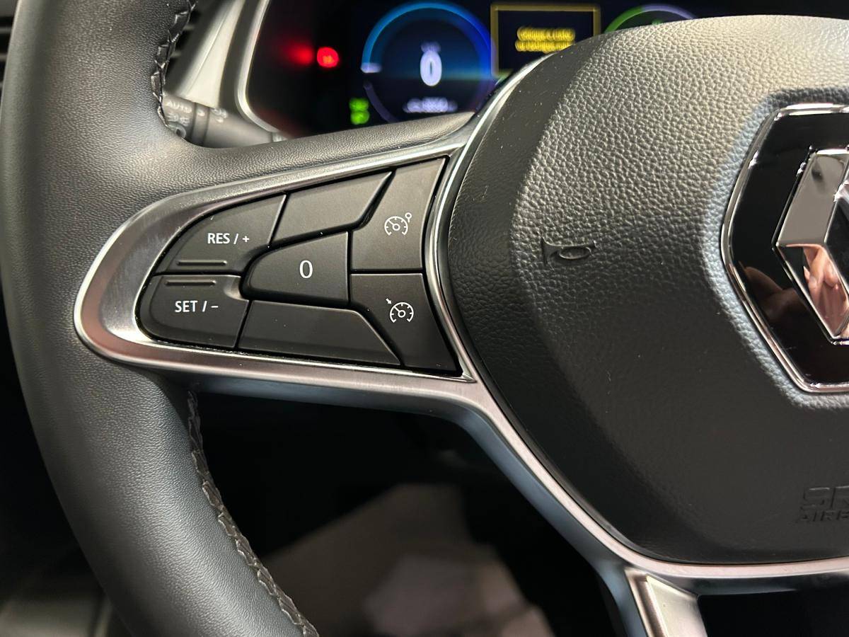 renault-captur-2022-hibrido-a-gasolina-1598cc