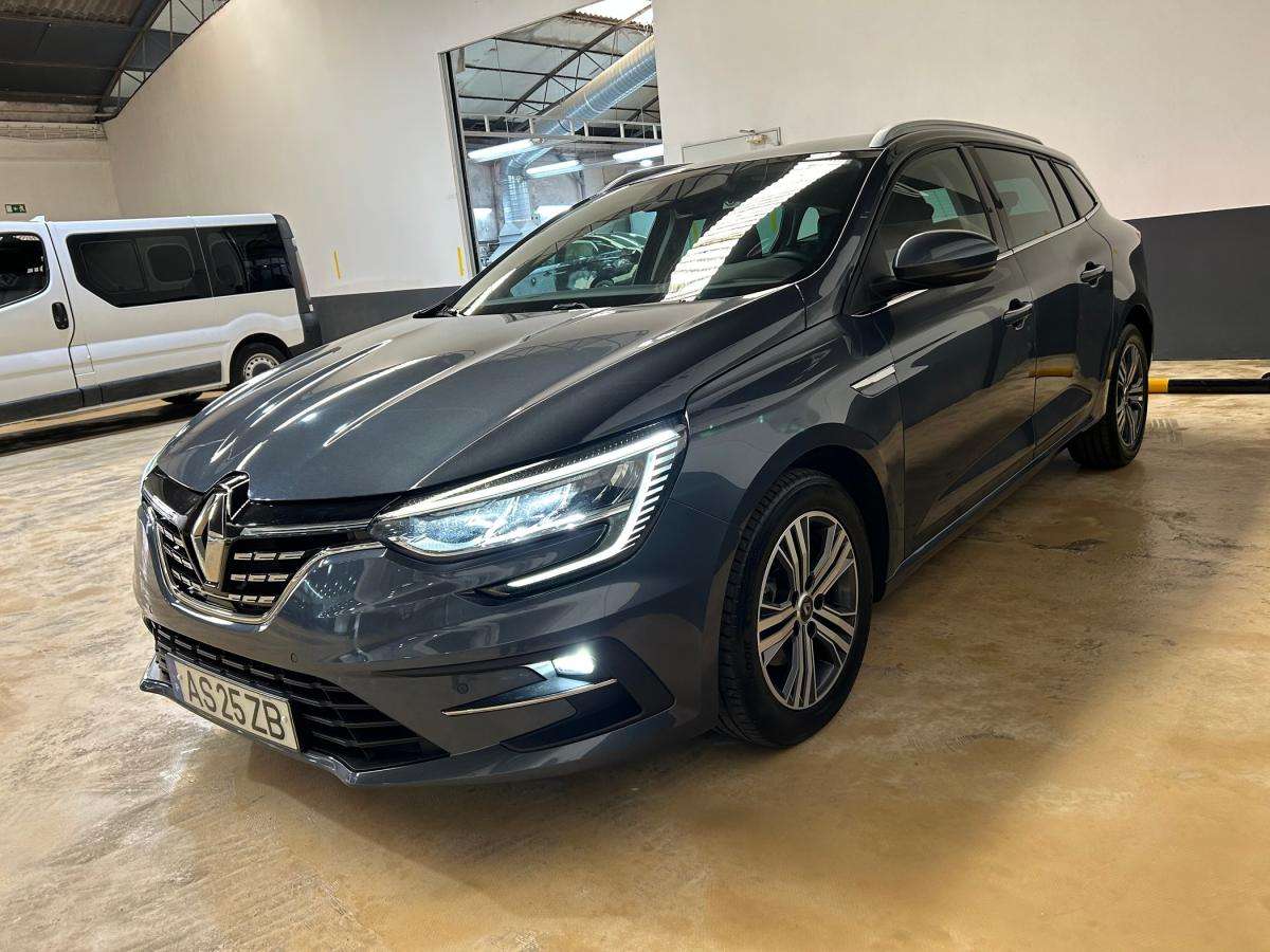 renault-megane-sport-tourer-2022-diesel-1461cc