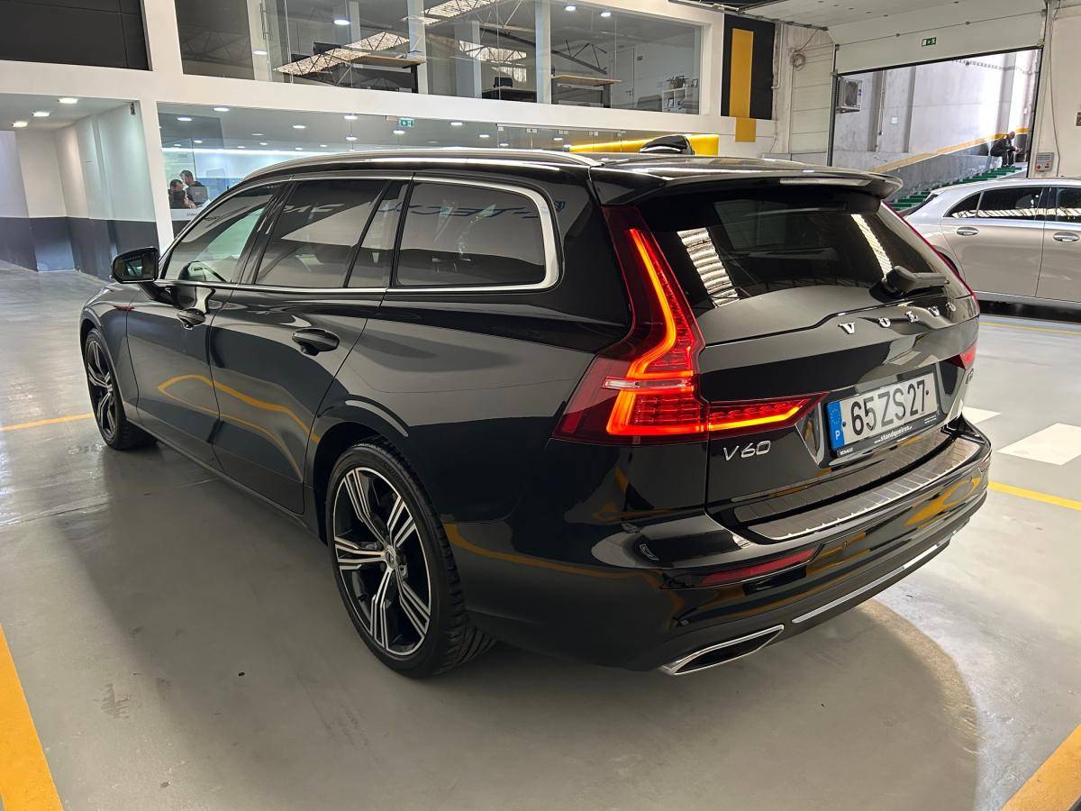 volvo-v60-2020-diesel-1969cc