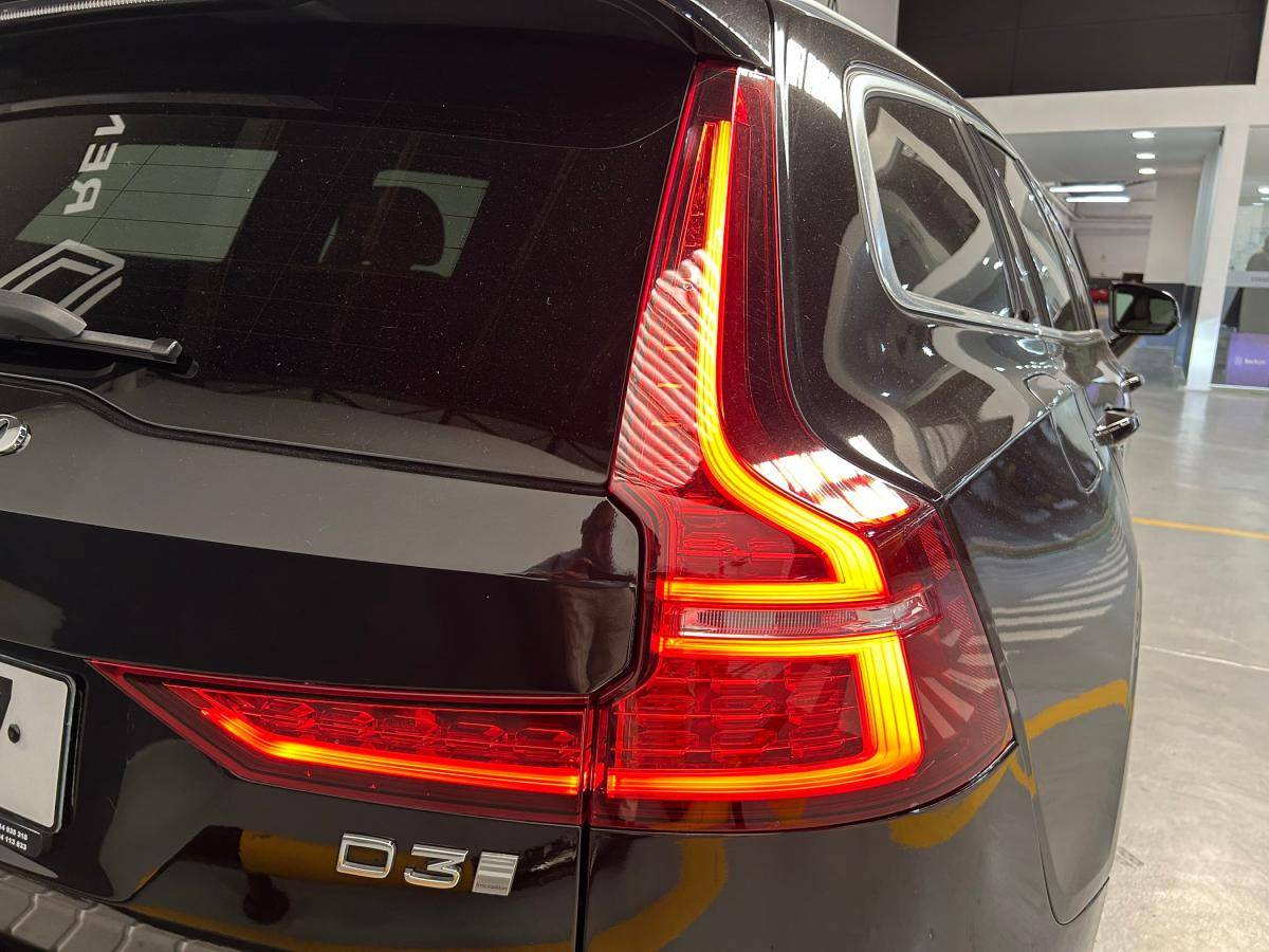 volvo-v60-2020-diesel-1969cc