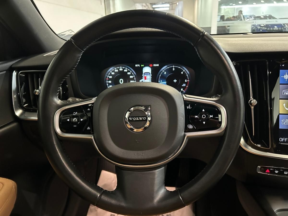 volvo-v60-2020-diesel-1969cc