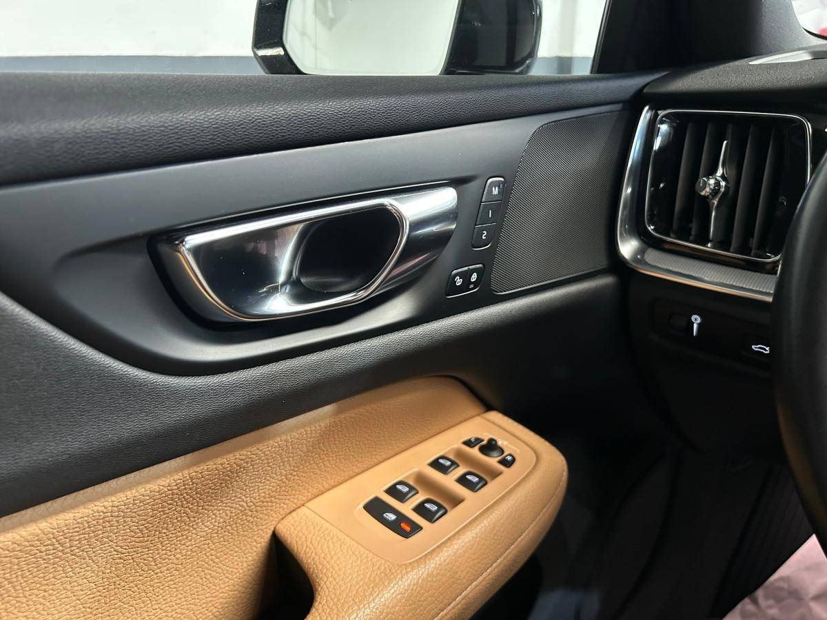 volvo-v60-2020-diesel-1969cc