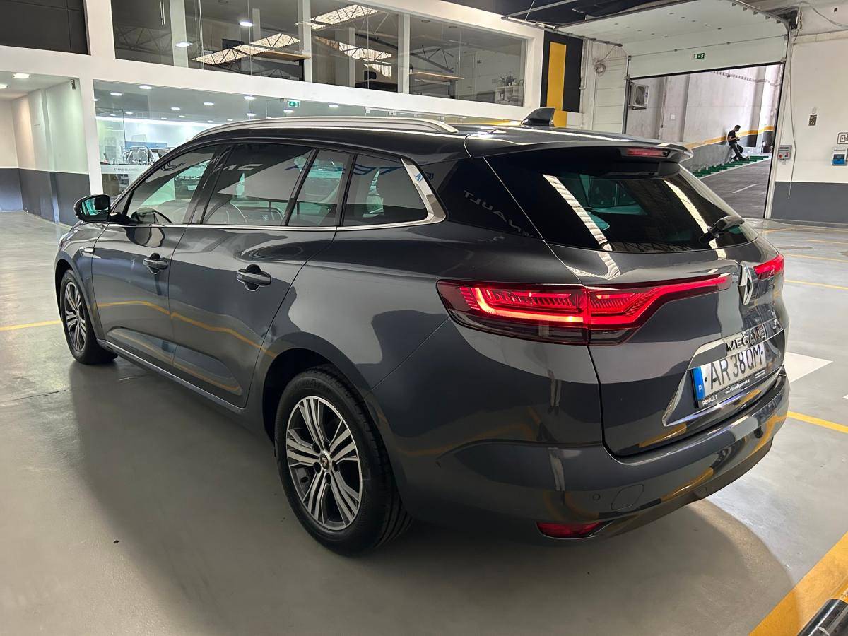 renault-megane-sport-tourer-2022-diesel-1461cc