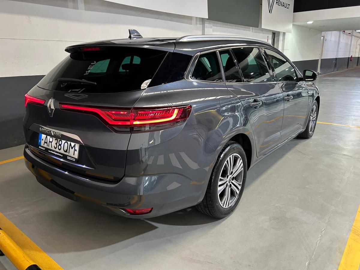 renault-megane-sport-tourer-2022-diesel-1461cc