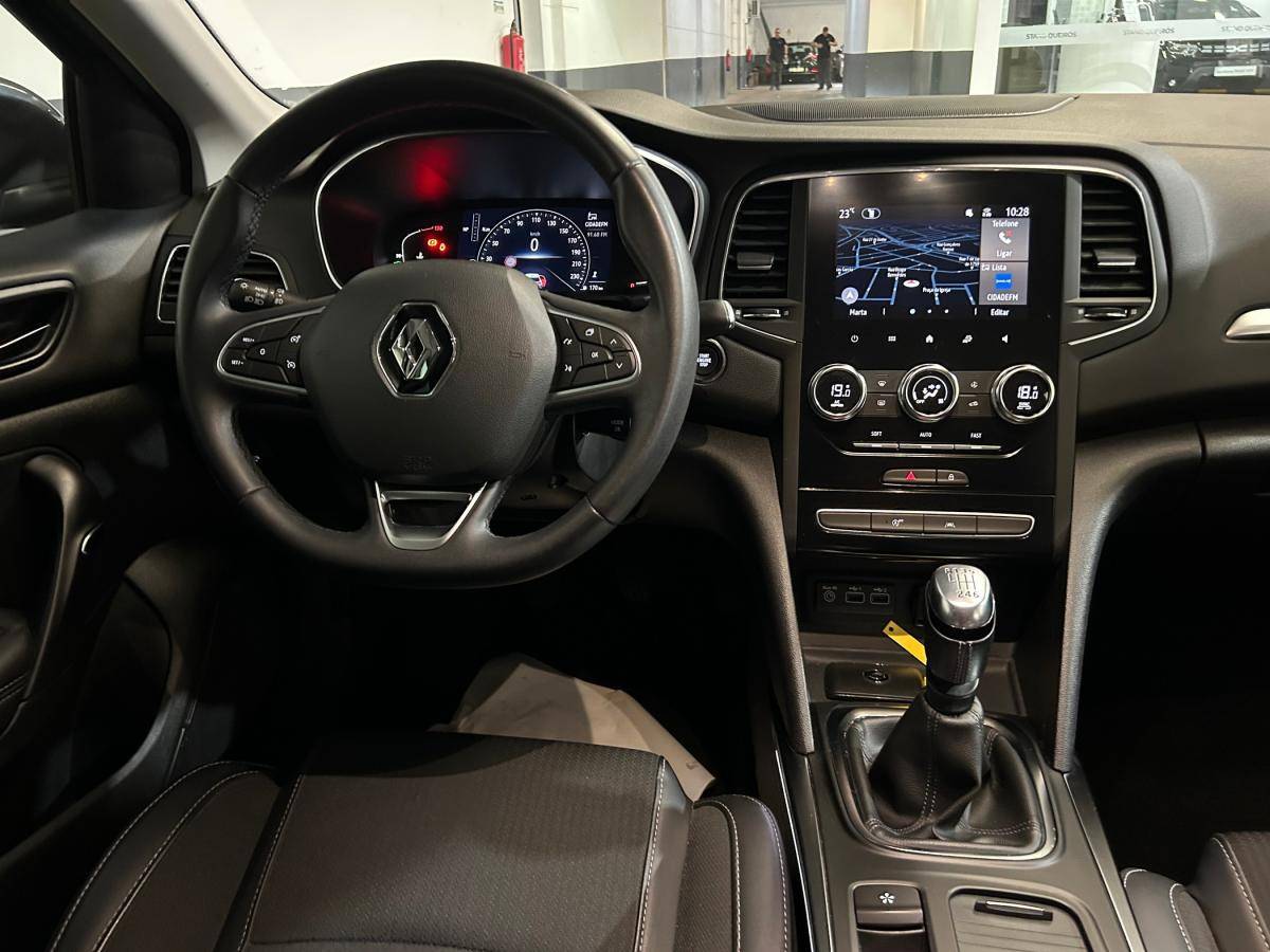 renault-megane-sport-tourer-2022-diesel-1461cc