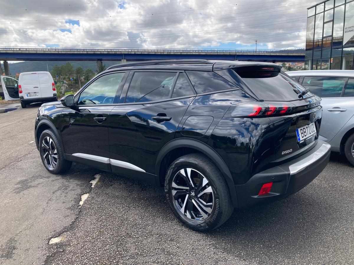 peugeot-2008-2023-gasolina-1199cc